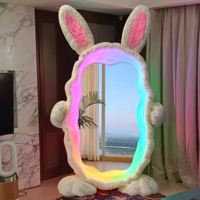 Espejo de Piso con Diseño de Conejito y Luces LED RGB – Edición Fantasía